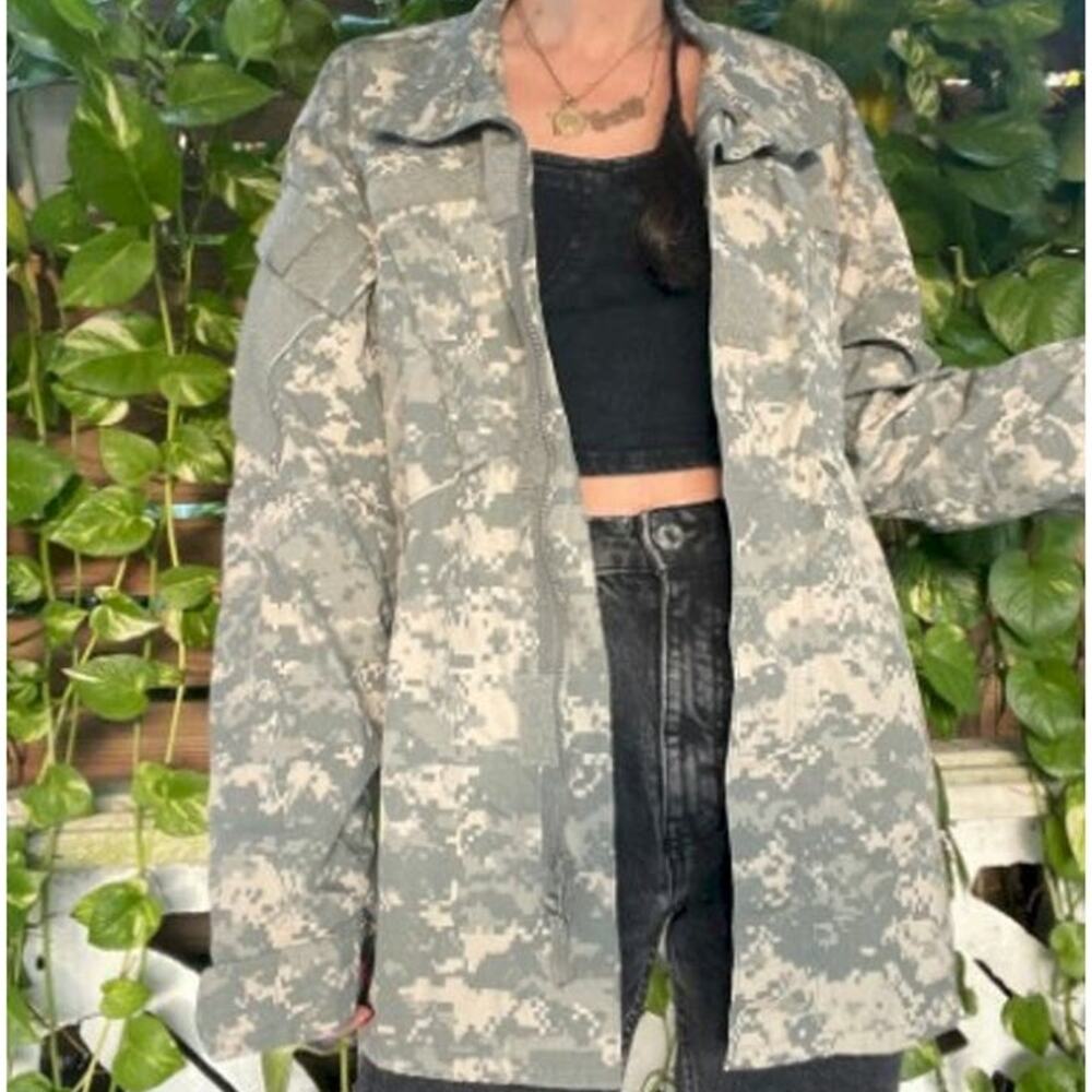 US Military Combat Digital Camo Jacket Unisex S Long 8415-01-586-0540 Nato